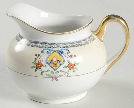 Campania Creamer