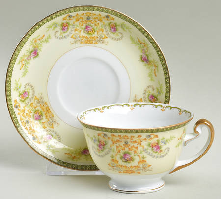 Charm Footed Cup & Saucer Set