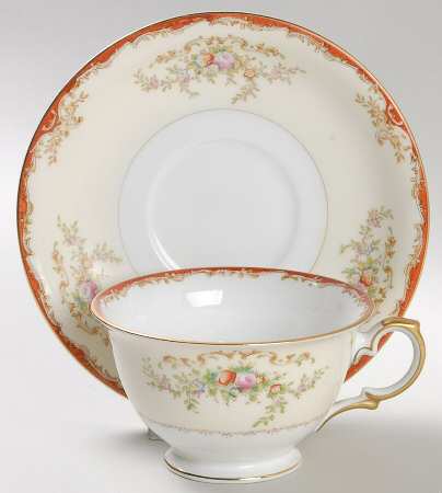V2161 Footed Cup & Saucer Set