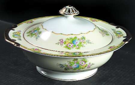 Woodbine Round Covered Vegetable