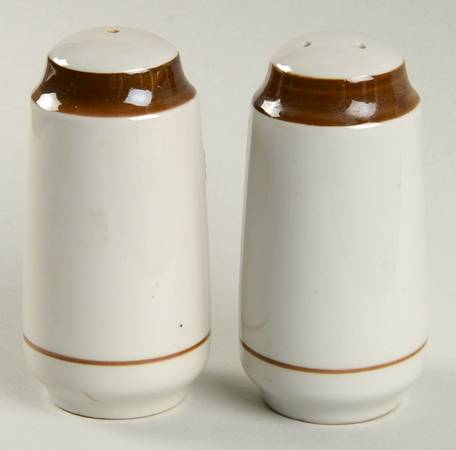 Brown Monterrey Salt & Pepper Set