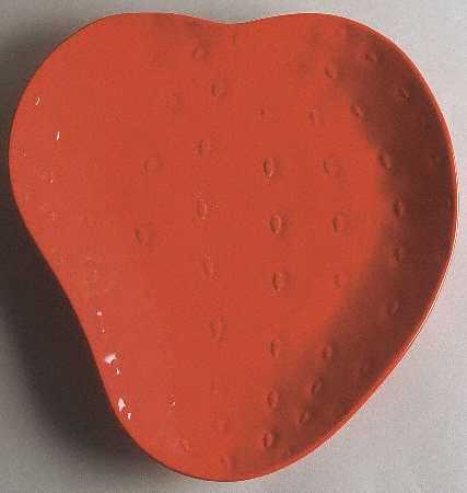 California Strawberry 9" Strawberry Shaped Plate