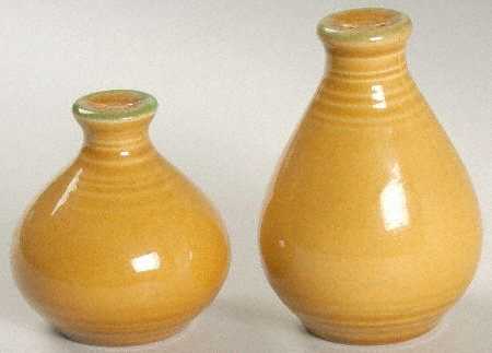 Dahlia Gold Salt & Pepper Set