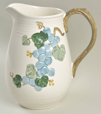 Sculptured Grape 64 Oz Pitcher