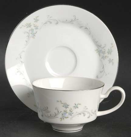 Alyssa Footed Cup & Saucer Set
