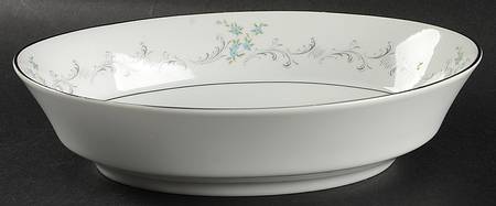 Alyssa 9" Oval Vegetable Bowl