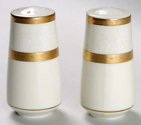 Antique Lace Salt & Pepper Set