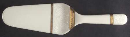Antique Lace Solid Ceramic Pie/Cake Server