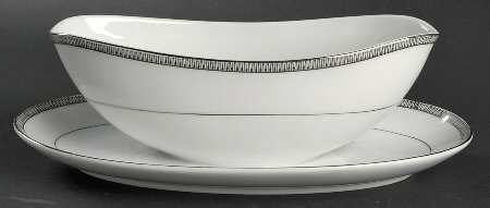 Barclay Gravy Boat with Attached Underplate