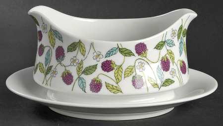 Berry Heaven Gravy Boat with Attached Underplate