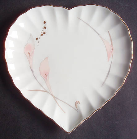 Bellamy Heart Shaped Dish