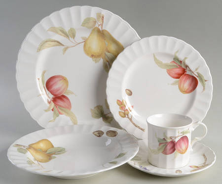 Belle Terre 40 Piece Estate Set