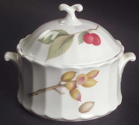 Belle Terre Sugar Bowl & Lid
