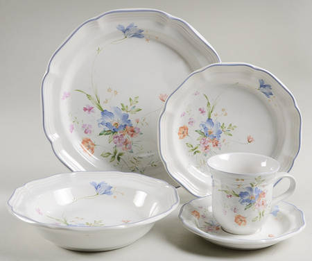 Blue Bouquet 5 Piece Place Setting