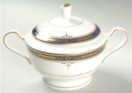 Britanny Blue Sugar Bowl & Lid