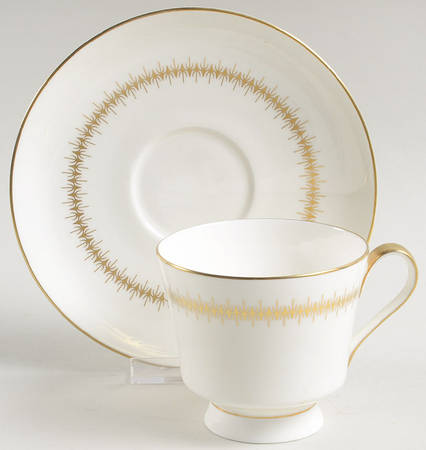 Bryn Mawr Footed Cup & Saucer Set