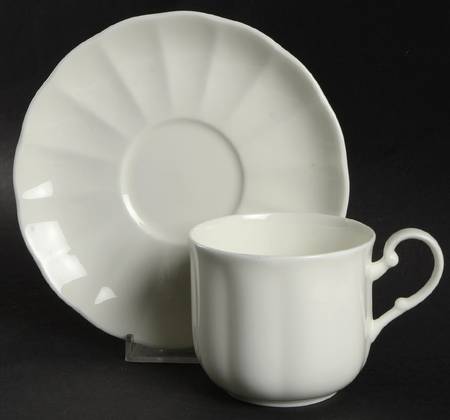 Cameo White Flat Cup & Saucer Set