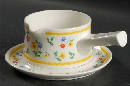 Carefree Gravy Boat & Underplate