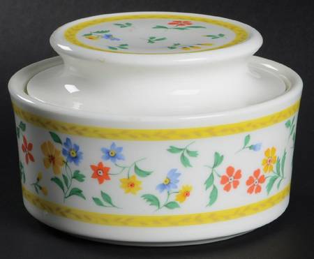 Carefree Sugar Bowl & Lid