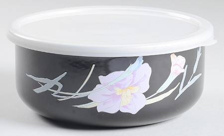 Charisma Black 71/4" Metal Bowl W/Plastic Lid