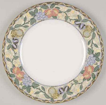 Chelsea Court 12" Chop Plate (Round Platter)
