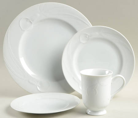 Classic Flair White 4 Piece Place Setting
