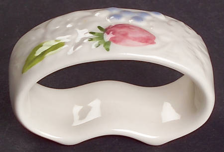 Country Berries Napkin Ring