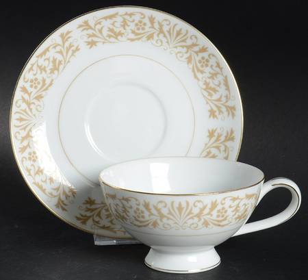 Corona Footed Cup & Saucer Set