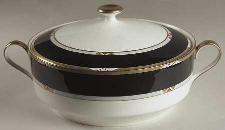 Deco Black Round Covered Vegetable