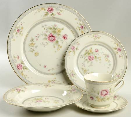 Devonshire 5 Piece Place Setting