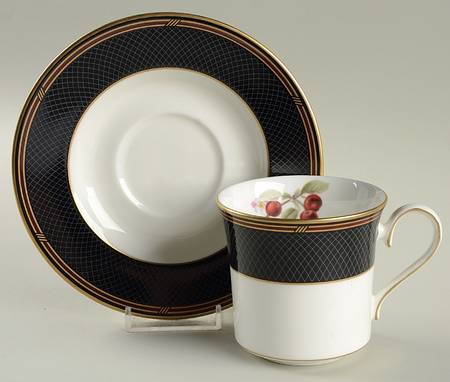 Ebony Garden Flat Cup & Saucer Set