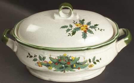 Festive Season 2 Quart Oval Covered Casserole by Mikasa