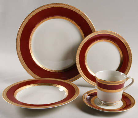 French Embassy Red (L2829) 40 Piece Estate Set