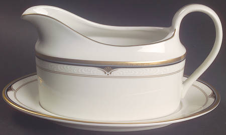 Golden Shell Gravy Boat & Underplate