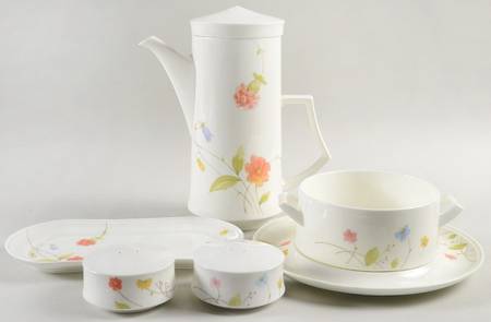 Just Flowers Completer Set by Mikasa