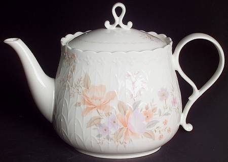 June Splendor Teapot & Lid