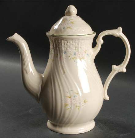 Lucille Coffee Pot & Lid