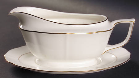 Majestic Gold Gravy Boat & Underplate