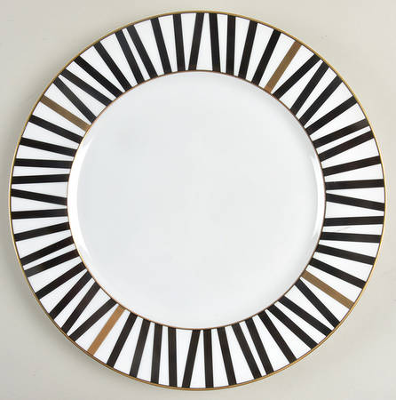 Marquee Black 12" Chop Plate (Round Platter)