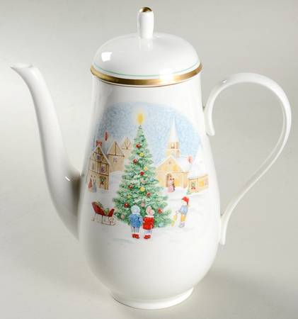 Merry Christmas Coffee Pot & Lid