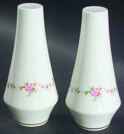 Millbrooke Salt & Pepper Set