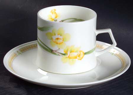 Nature's Garden Flat Cup & Saucer Set