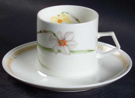 Nature's Garden Flat Cup & Saucer Set