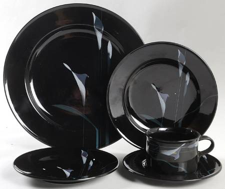 Opus Black 5 Piece Place Setting