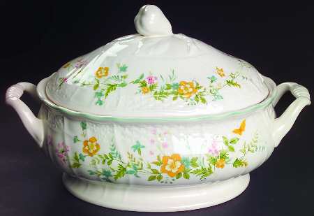 Pamela Oval Tureen & Lid
