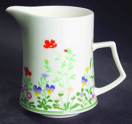 Petit Point Creamer