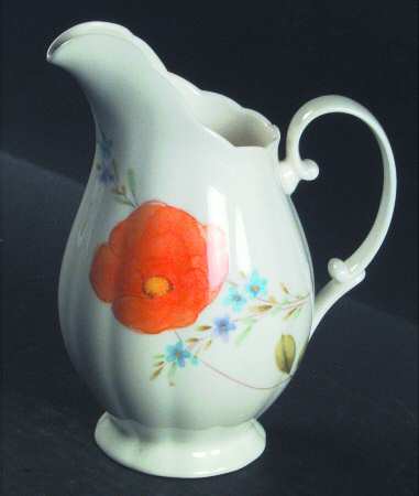 Poppy Love 24 Oz Pitcher