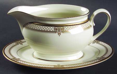 Regal Court Gravy Boat & Underplate