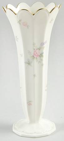 Remembrance 9" Vase