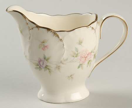 Remembrance Creamer